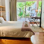 Cozy Central Studio With Private Terrace