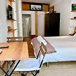 Cozy Central Studio With Private Terrace